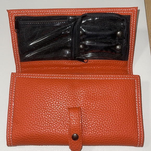 NEW- Leather, travel jewelry holder. Orange w/Slv. met closure. 9 compartments. - Picture 1 of 5
